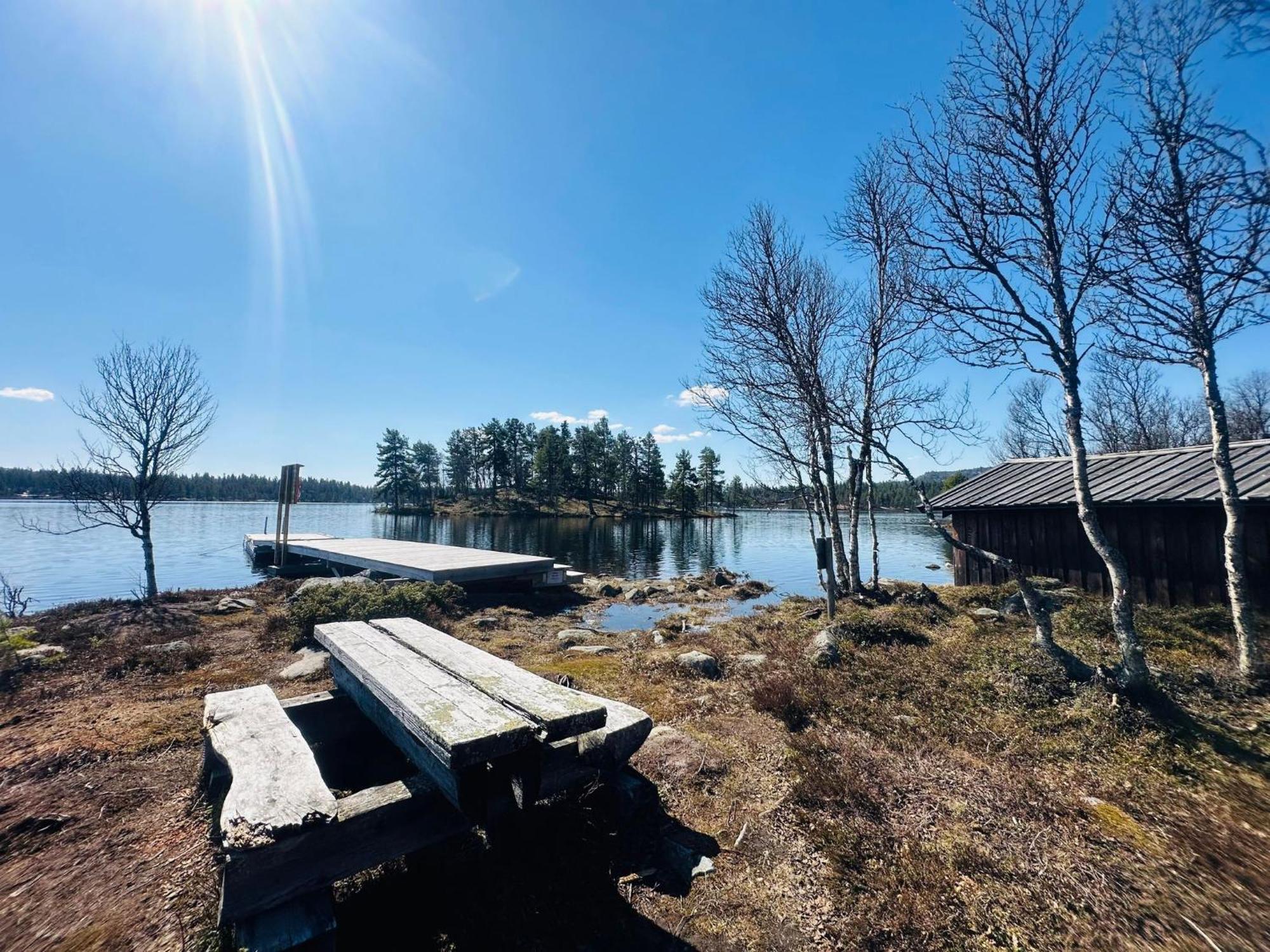 Nydelig Perle Pa Naturskjonne Buvassbrenna, Feriehus *